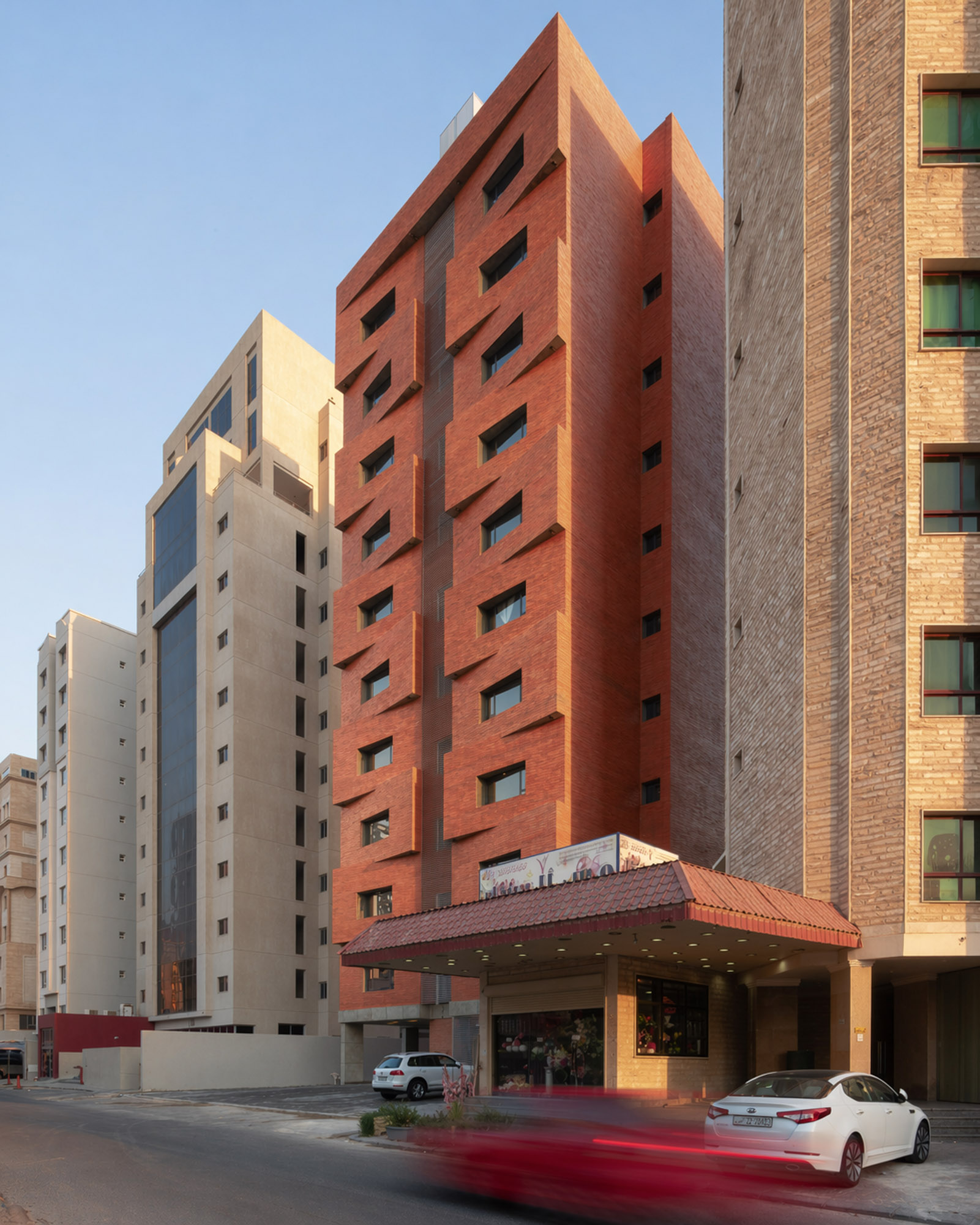 EDGES APARTMENTS 4